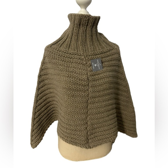 Gelso Bianco Sweaters - Gelso Bianco Firenze Wool Alpaca Knitted Turtleneck Ponch Sweater NWT OS